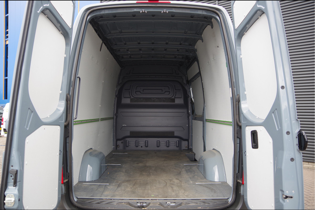 Mercedes-Benz Sprinter 317 1.9 CDI L2H2 AUT. STOELVERWARMING, STANDKACHEL, CAMERA, CRUISE, CLIMA, PARKEERSENSOREN, MISTLAMPEN