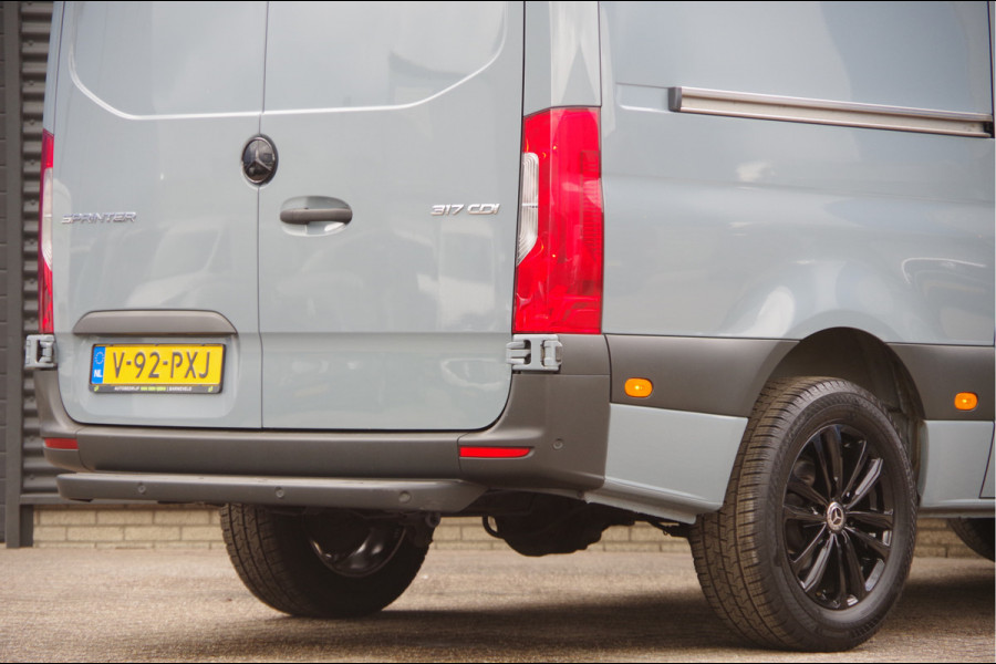 Mercedes-Benz Sprinter 317 1.9 CDI L2H2 AUT. STOELVERWARMING, STANDKACHEL, CAMERA, CRUISE, CLIMA, PARKEERSENSOREN, MISTLAMPEN