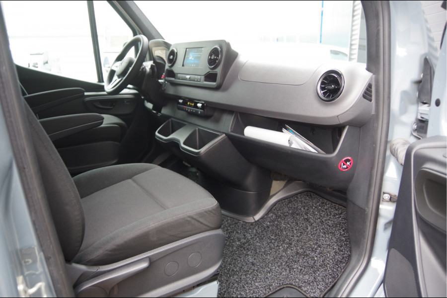 Mercedes-Benz Sprinter 317 1.9 CDI L2H2 AUT. STOELVERWARMING, STANDKACHEL, CAMERA, CRUISE, CLIMA, PARKEERSENSOREN, MISTLAMPEN