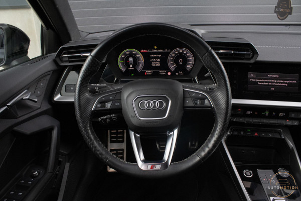 Audi A3 Sportback 45 TFSIe S edition Comp PANO RS STOELEN MAXTON MATRIX CAMERA