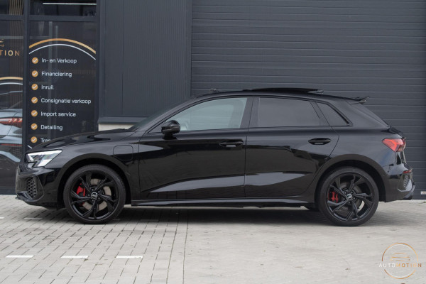 Audi A3 Sportback 45 TFSIe S edition Comp PANO RS STOELEN MAXTON MATRIX CAMERA
