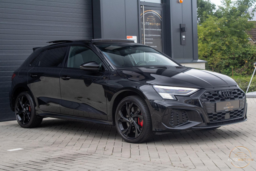 Audi A3 Sportback 45 TFSIe S edition Comp PANO RS STOELEN MAXTON MATRIX CAMERA