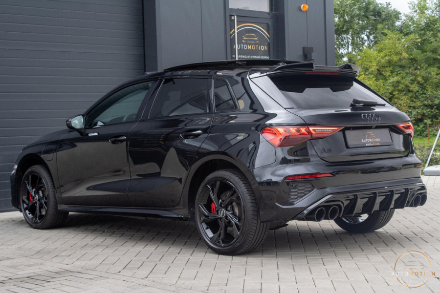 Audi A3 Sportback 45 TFSIe S edition Comp PANO RS STOELEN MAXTON MATRIX CAMERA