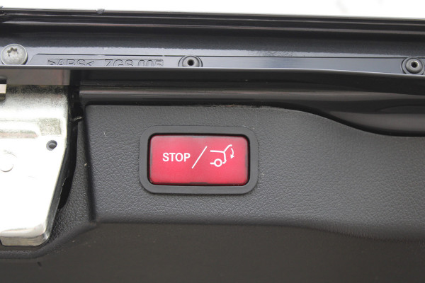 Mercedes-Benz V-Klasse 300d / AMG / DC / Exclusive / 4-Matic / Pano / Luchtv / Elec Stoel voor+achter / Burmester / Vol Opties / NIEUWSTAAT
