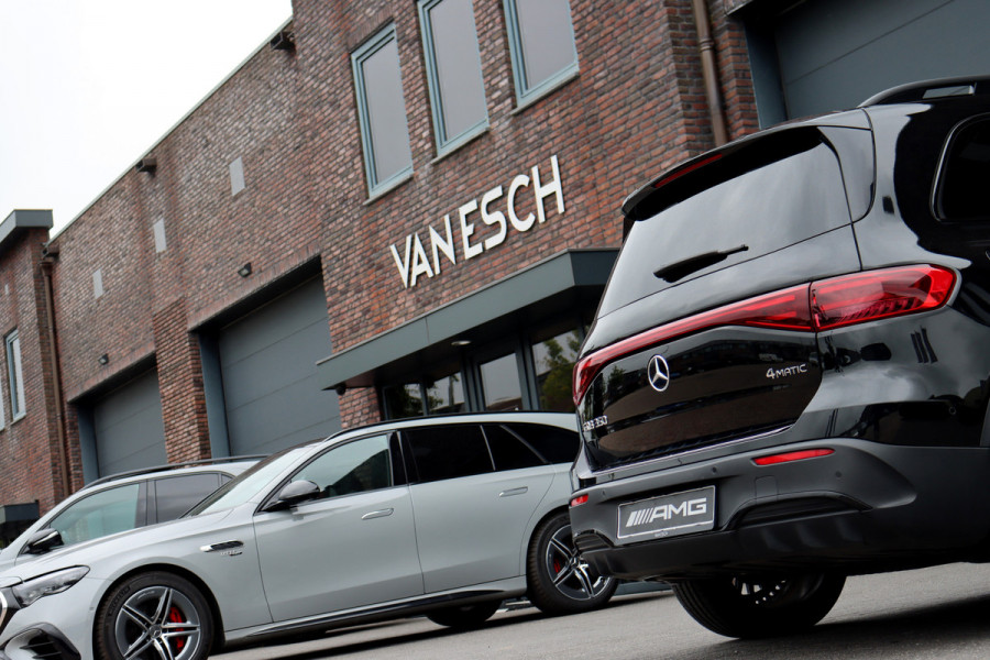 Mercedes-Benz EQB 350 4MATIC AMG Line 71 kWh | Panoramadak | Leder | Memory | Burmester | HUD | Trekhaak | Surround Camera | Verwarmd Stuurwiel | Night Pakket | Augmented Reality |