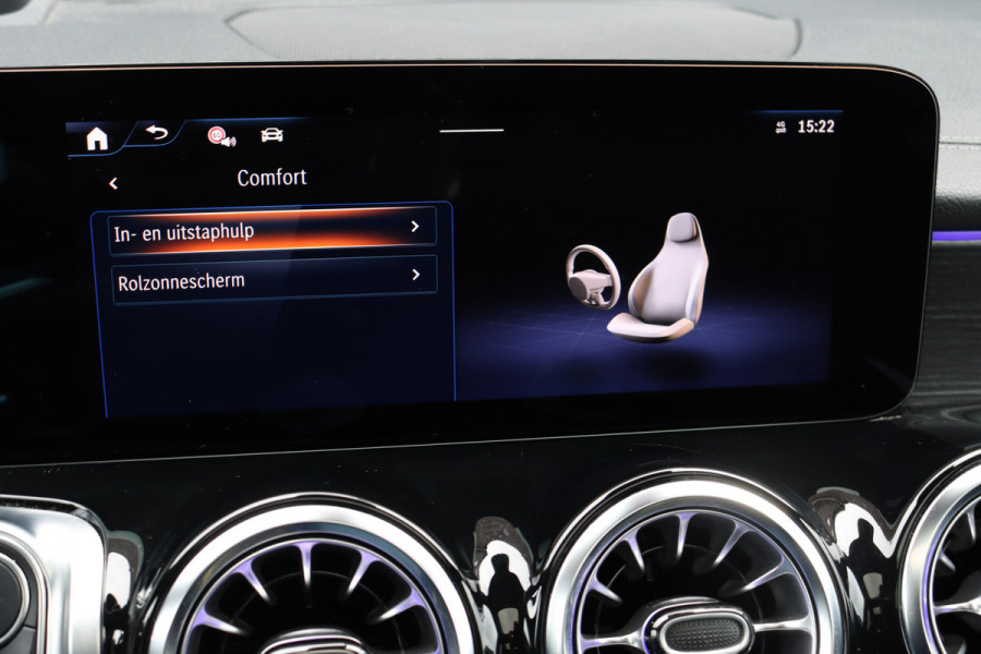 Mercedes-Benz EQB 350 4MATIC AMG Line 71 kWh | Panoramadak | Leder | Memory | Burmester | HUD | Trekhaak | Surround Camera | Verwarmd Stuurwiel | Night Pakket | Augmented Reality |