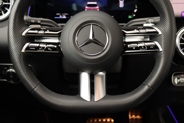 Mercedes-Benz EQB 350 4MATIC AMG Line 71 kWh | Panoramadak | Leder | Memory | Burmester | HUD | Trekhaak | Surround Camera | Verwarmd Stuurwiel | Night Pakket | Augmented Reality |