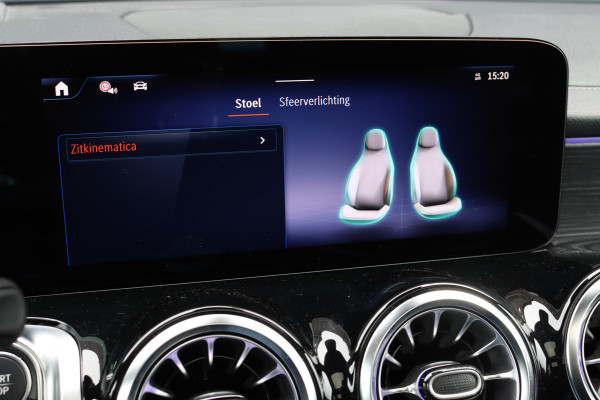 Mercedes-Benz EQB 350 4MATIC AMG Line 71 kWh | Panoramadak | Leder | Memory | Burmester | HUD | Trekhaak | Surround Camera | Verwarmd Stuurwiel | Night Pakket | Augmented Reality |