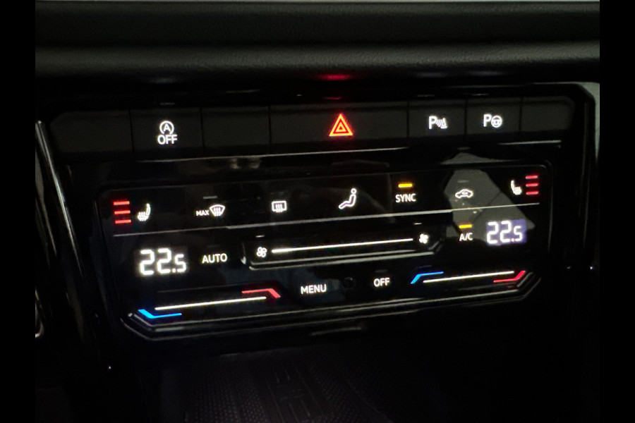 Volkswagen T-Roc 1.5 TSI R-Line Edition Pano|ACC|Lane Assist|Keyless
