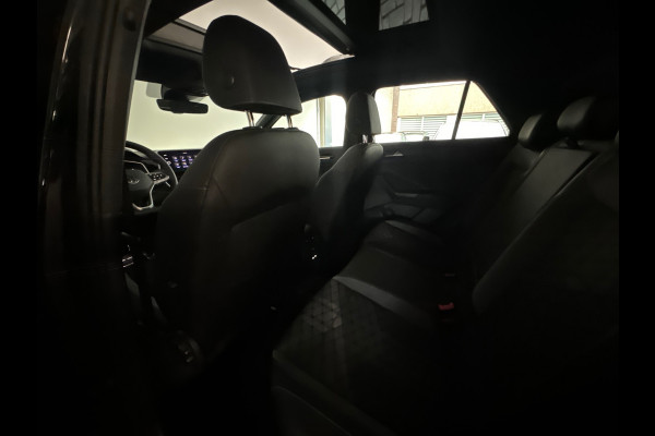 Volkswagen T-Roc 1.5 TSI R-Line Edition Pano|ACC|Lane Assist|Keyless
