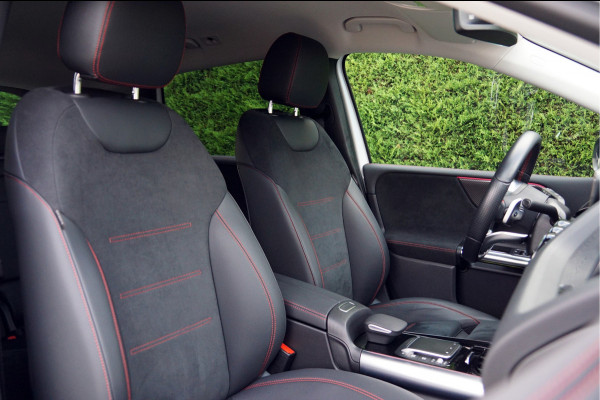 Mercedes-Benz B-Klasse B 250 e AMG Line | Multibeam Night Sfeer