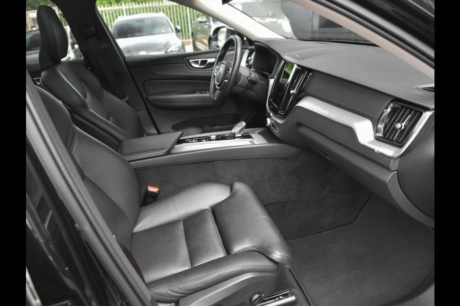 Volvo XC60 2.0 B5 Inscription Pano ACC Leren bekleding 360* H&K