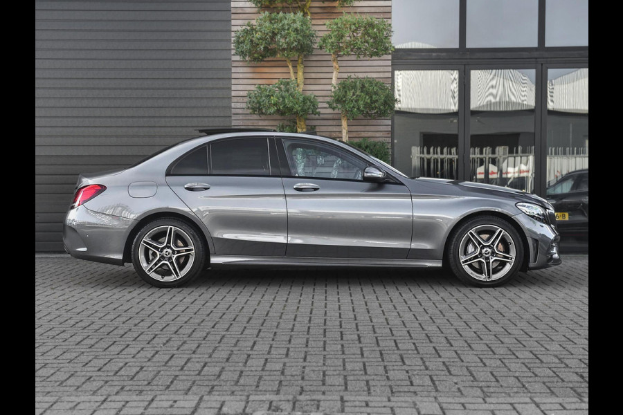 Mercedes-Benz C-Klasse 160 Business Solution AMG Panoramadak Digitaal display Alcantara Navi Carma