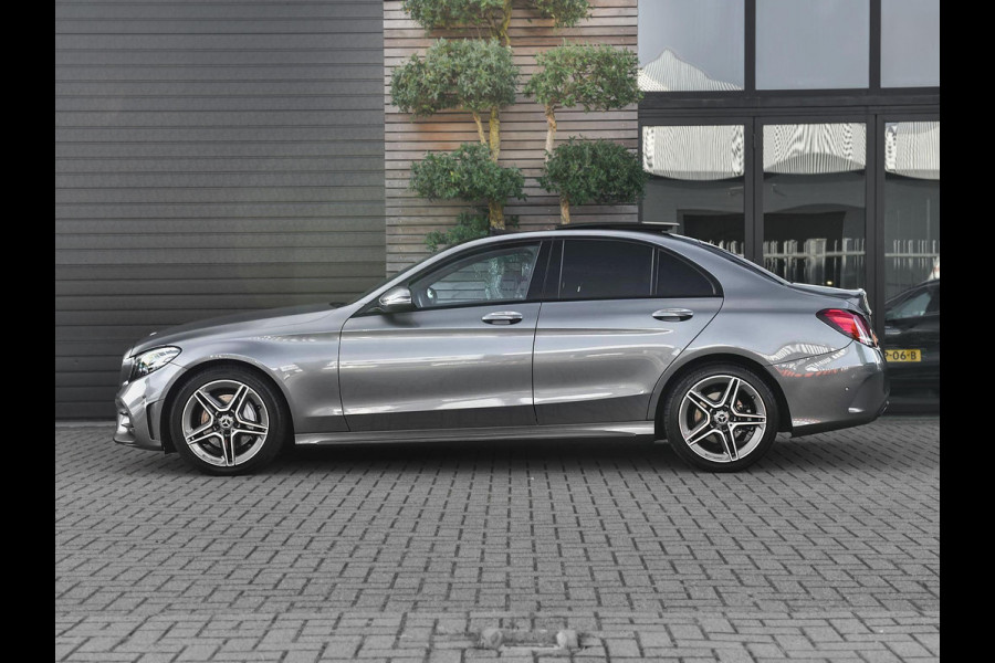 Mercedes-Benz C-Klasse 160 Business Solution AMG Panoramadak Digitaal display Alcantara Navi Carma