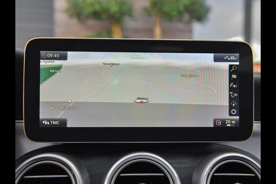 Mercedes-Benz C-Klasse 160 Business Solution AMG Panoramadak Digitaal display Alcantara Navi Carma