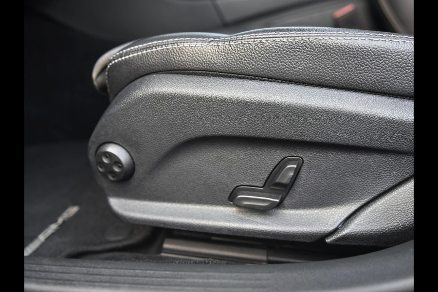 Mercedes-Benz C-Klasse 160 Business Solution AMG Panoramadak Digitaal display Alcantara Navi Carma
