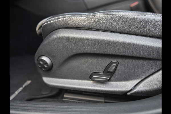 Mercedes-Benz C-Klasse 160 Business Solution AMG Panoramadak Digitaal display Alcantara Navi Carma