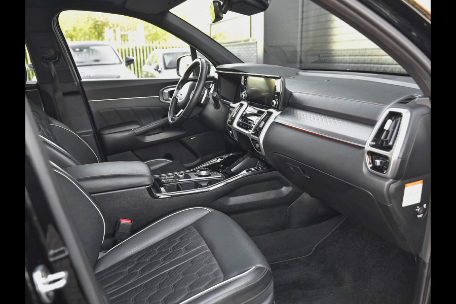 Kia Sorento 1.6 T-GDI Plug-in Hybrid 4WD ExecutiveLine 5p. Leer Panoramadak Camera Adaptive cruise control Navi