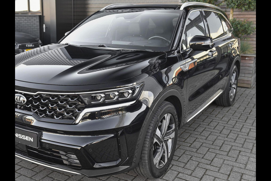 Kia Sorento 1.6 T-GDI Plug-in Hybrid 4WD ExecutiveLine 5p. Leer Panoramadak Camera Adaptive cruise control Navi