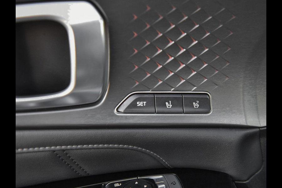 Kia Sorento 1.6 T-GDI Plug-in Hybrid 4WD ExecutiveLine 5p. Leer Panoramadak Camera Adaptive cruise control Navi