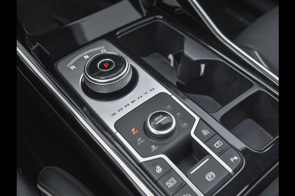 Kia Sorento 1.6 T-GDI Plug-in Hybrid 4WD ExecutiveLine 5p. Leer Panoramadak Camera Adaptive cruise control Navi