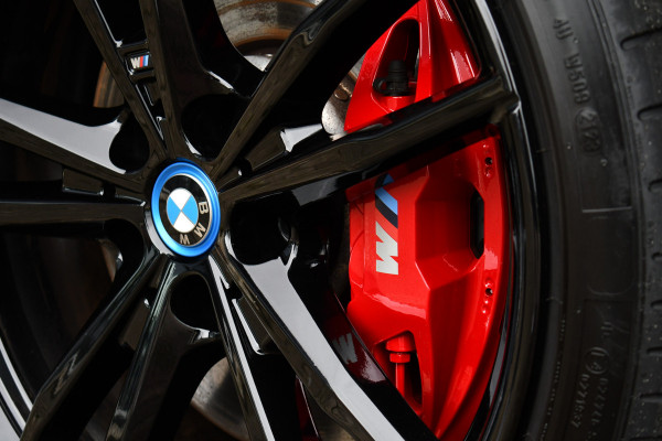 BMW 3 Serie Touring 330e xDrive M-Sport Pro Pano DA-Prof 360 HUD H/K E-zetels 19inch