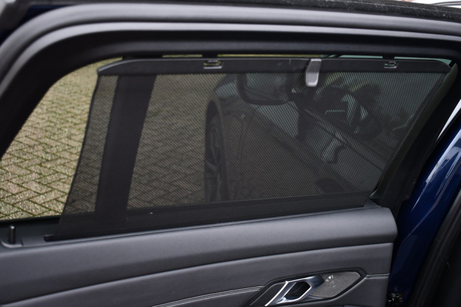 BMW 3 Serie Touring 330e xDrive M-Sport Pro Pano DA-Prof 360 HUD H/K E-zetels 19inch