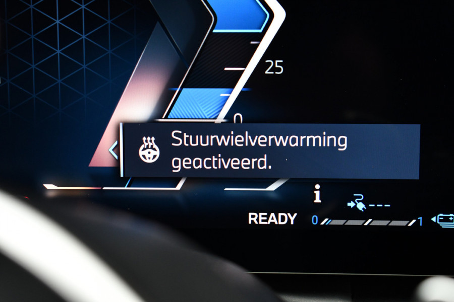 BMW 3 Serie Touring 330e xDrive M-Sport Pro Pano DA-Prof 360 HUD H/K E-zetels 19inch