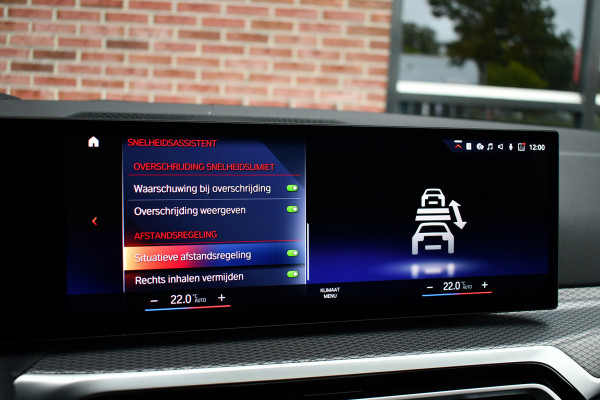 BMW 3 Serie Touring 330e xDrive M-Sport Pro Pano DA-Prof 360 HUD H/K E-zetels 19inch