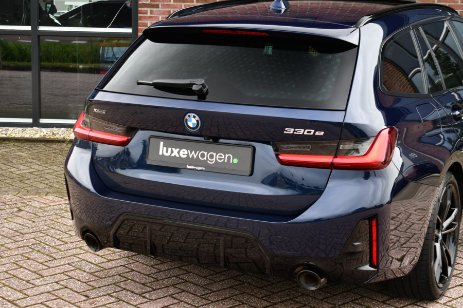 BMW 3 Serie Touring 330e xDrive M-Sport Pro Pano DA-Prof 360 HUD H/K E-zetels 19inch