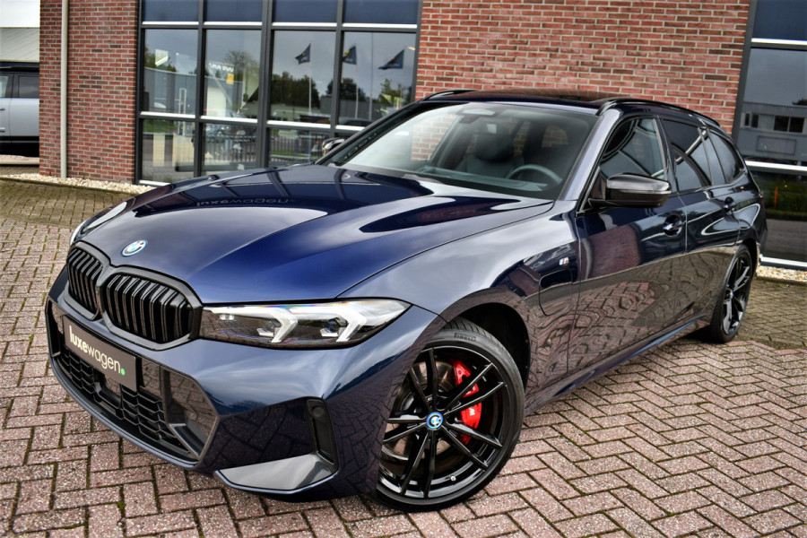 BMW 3 Serie Touring 330e xDrive M-Sport Pro Pano DA-Prof 360 HUD H/K E-zetels 19inch