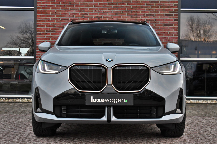 BMW X3 30e xDrive M-Sport Pano Trekhaak ACC H/K HUD 360 E-zetels