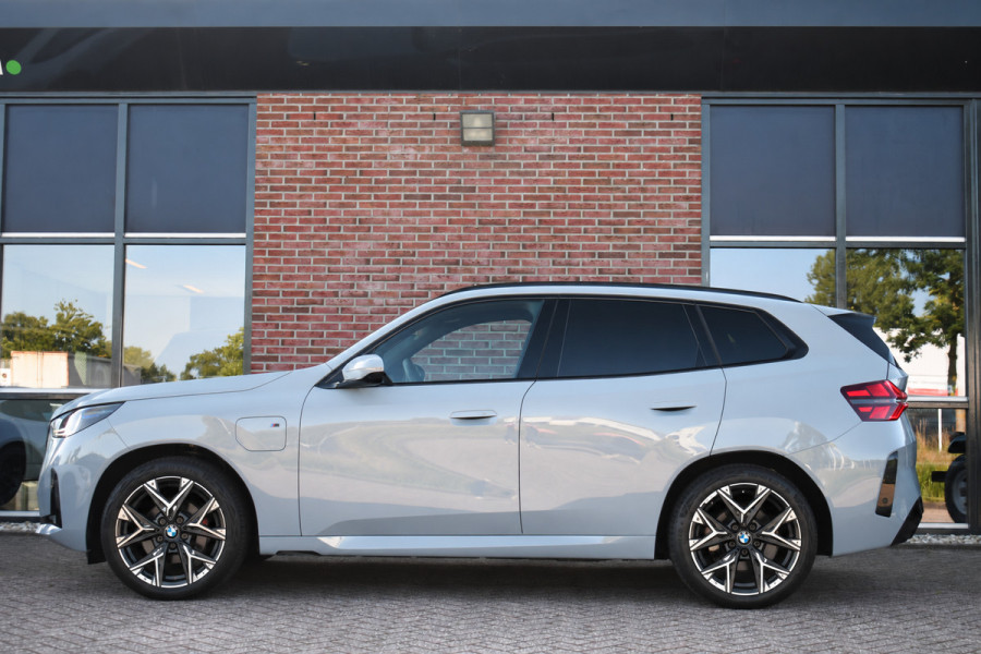 BMW X3 30e xDrive M-Sport Pano Trekhaak ACC H/K HUD 360 E-zetels