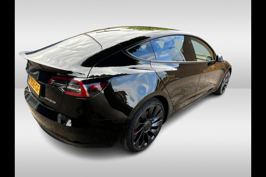 Tesla Model 3 Performance AWD 75 kWh / 1e Eign. / FACELIFT / Autopilot / Panoramadak / Camera / Leder / 20'' / Leder / Premium Audio / Warmtepomp