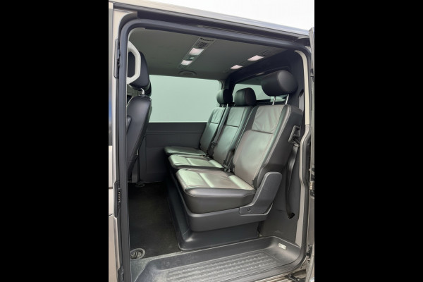 Volkswagen Transporter 2.0 TDI L2H1 30 DC Caravelle Virtual, Adaptieve Cruise, Camera, 2 x Electrische deur, 199pk, LED, Leder, Clima, Stoelverwarming, Carplay, Automaat, Uniek!