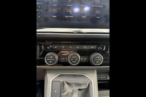 Volkswagen Transporter 2.0 TDI L2H1 30 DC Caravelle Virtual, Adaptieve Cruise, Camera, 2 x Electrische deur, 199pk, LED, Leder, Clima, Stoelverwarming, Carplay, Automaat, Uniek!