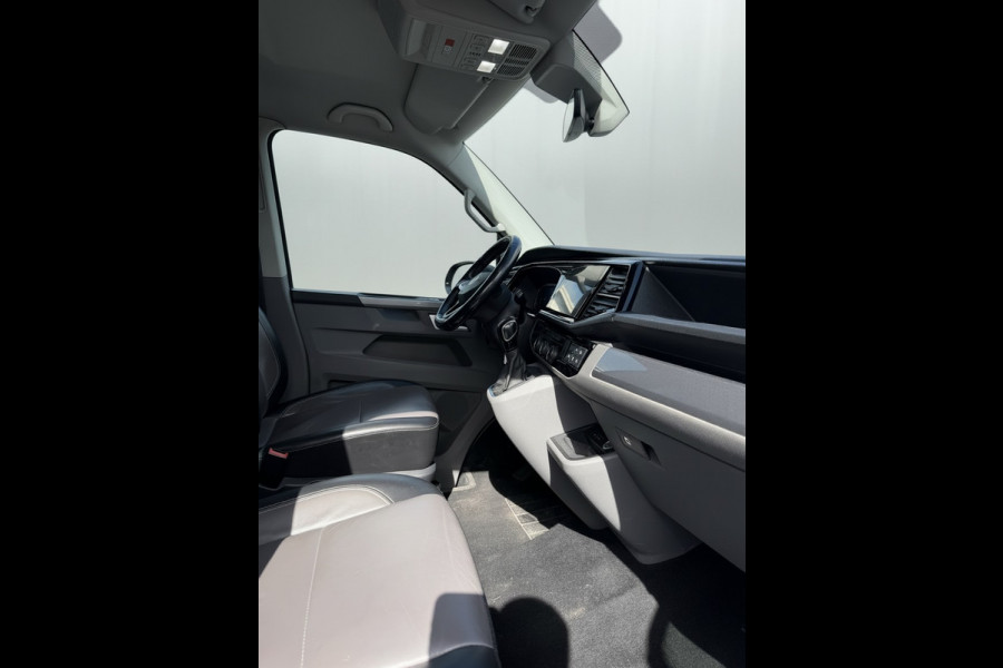 Volkswagen Transporter 2.0 TDI L2H1 30 DC Caravelle Virtual, Adaptieve Cruise, Camera, 2 x Electrische deur, 199pk, LED, Leder, Clima, Stoelverwarming, Carplay, Automaat, Uniek!