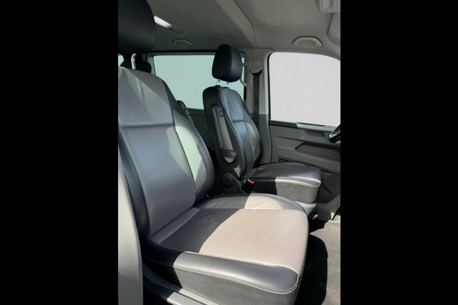 Volkswagen Transporter 2.0 TDI L2H1 30 DC Caravelle Virtual, Adaptieve Cruise, Camera, 2 x Electrische deur, 199pk, LED, Leder, Clima, Stoelverwarming, Carplay, Automaat, Uniek!