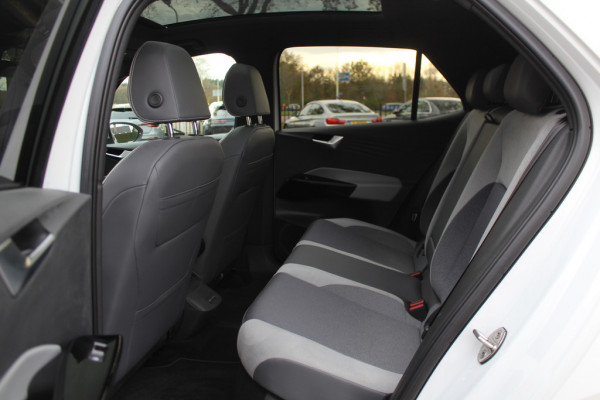 Volkswagen ID.3 First Max 58 kWh / SOH 92,3% / Full option! / Panoramadak / Camera / Head-up / Keyless / 20'' / ACC / Dodehoek / Elektr. stoelen / Massage / Navigatie / Stuurverwarming