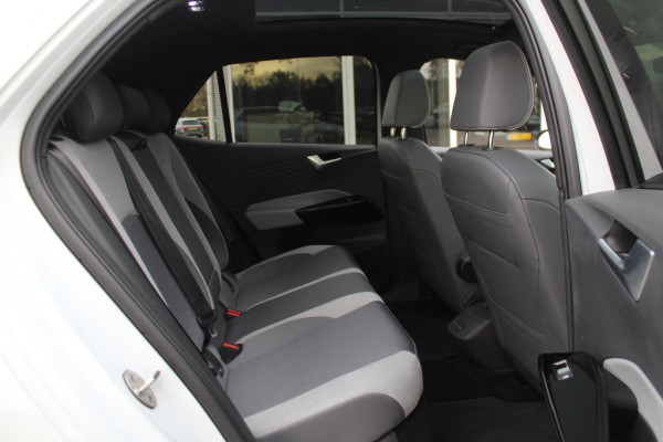 Volkswagen ID.3 First Max 58 kWh / SOH 92,3% / Full option! / Panoramadak / Camera / Head-up / Keyless / 20'' / ACC / Dodehoek / Elektr. stoelen / Massage / Navigatie / Stuurverwarming