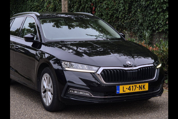 Škoda Octavia Combi e-TSI Business Edition Automaat CarPlay ACC Adaptieve Cruise LED LM Velgen NAP 1.0 e-TSI Business Edition