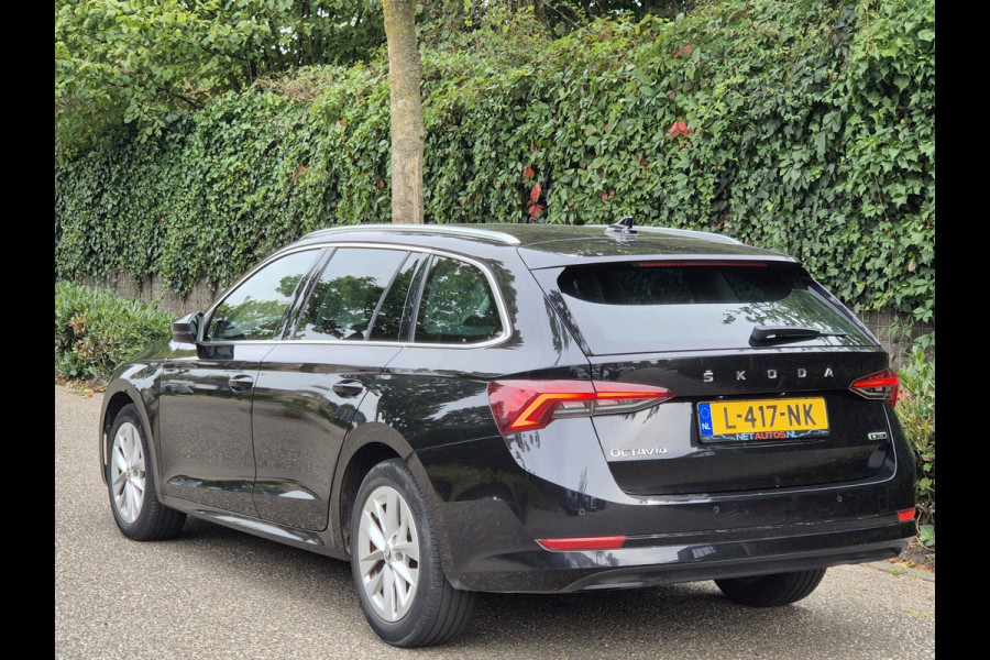 Škoda Octavia Combi e-TSI Business Edition Automaat CarPlay ACC Adaptieve Cruise LED LM Velgen NAP 1.0 e-TSI Business Edition