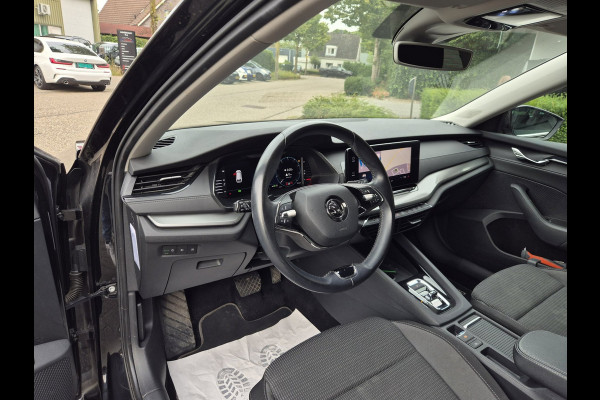 Škoda Octavia Combi e-TSI Business Edition Automaat CarPlay ACC Adaptieve Cruise LED LM Velgen NAP 1.0 e-TSI Business Edition