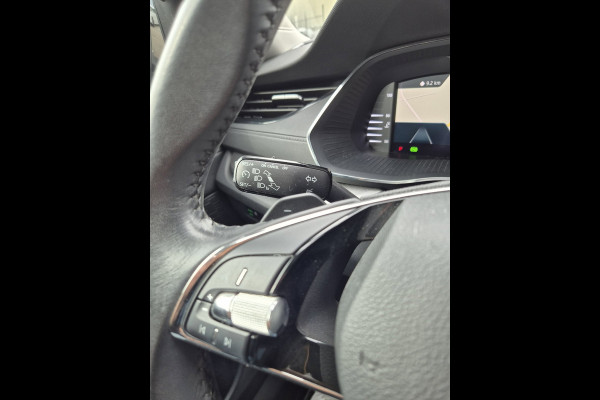 Škoda Octavia Combi e-TSI Business Edition Automaat CarPlay ACC Adaptieve Cruise LED LM Velgen NAP 1.0 e-TSI Business Edition