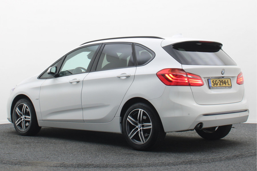 BMW 2 Serie Active Tourer 218i Corporate Lease Executive LED, Camera, Navigatie, Stoelverwarming, PDC