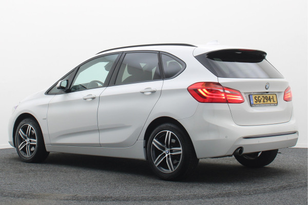 BMW 2 Serie Active Tourer 218i Corporate Lease Executive LED, Camera, Navigatie, Stoelverwarming, PDC