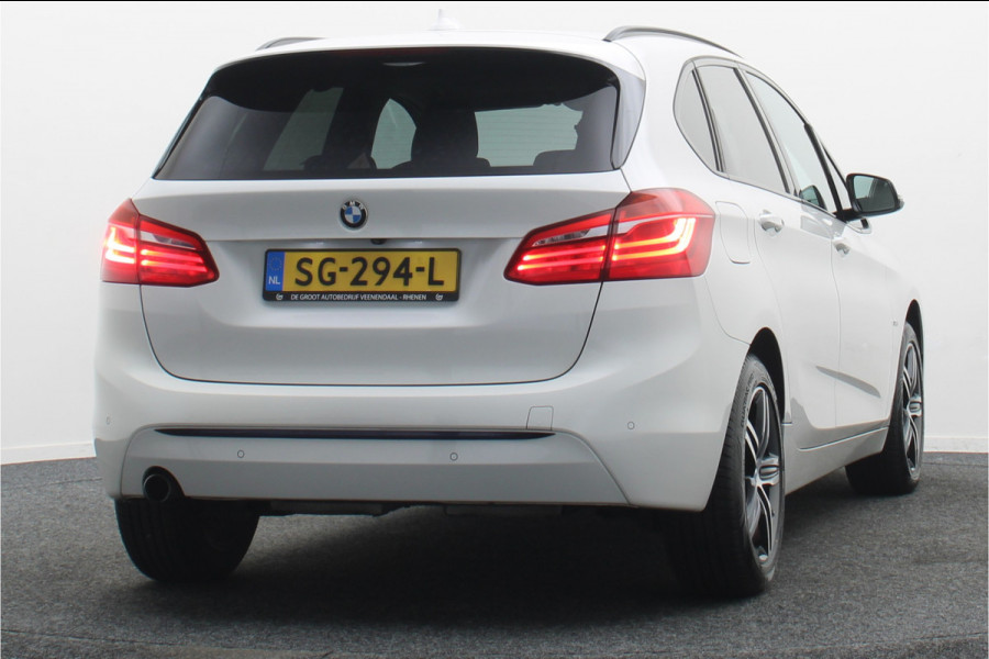 BMW 2 Serie Active Tourer 218i Corporate Lease Executive LED, Camera, Navigatie, Stoelverwarming, PDC