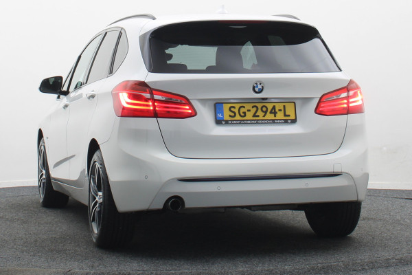 BMW 2 Serie Active Tourer 218i Corporate Lease Executive LED, Camera, Navigatie, Stoelverwarming, PDC