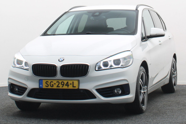 BMW 2 Serie Active Tourer 218i Corporate Lease Executive LED, Camera, Navigatie, Stoelverwarming, PDC