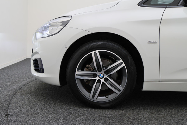 BMW 2 Serie Active Tourer 218i Corporate Lease Executive LED, Camera, Navigatie, Stoelverwarming, PDC